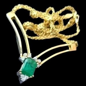 14kt Emerald diamond necklace